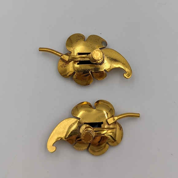 Amazing Vintage Gold Tone 925 Sterling Screw Back Emerald Green Glass Earrings - Picture 6 of 10